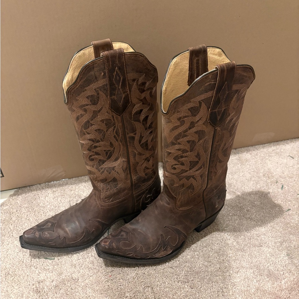 Banana Brown Leather Boots